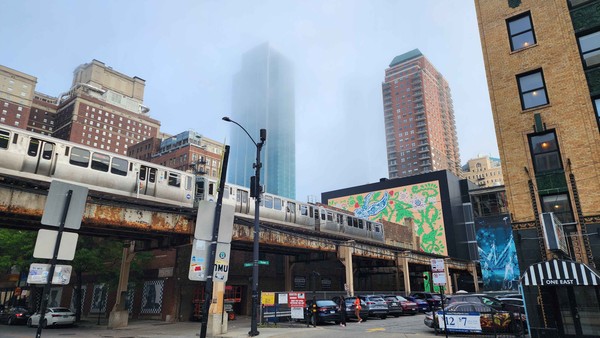 47-chicago-l-train-elevated-city-street.jpg