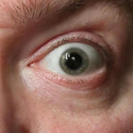 88-human-eye-macro-closeup.jpg